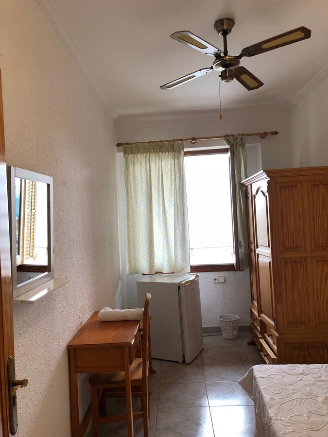 Casa De Huespedes El Almendro Hotell Ibiza stad Exteriör bild