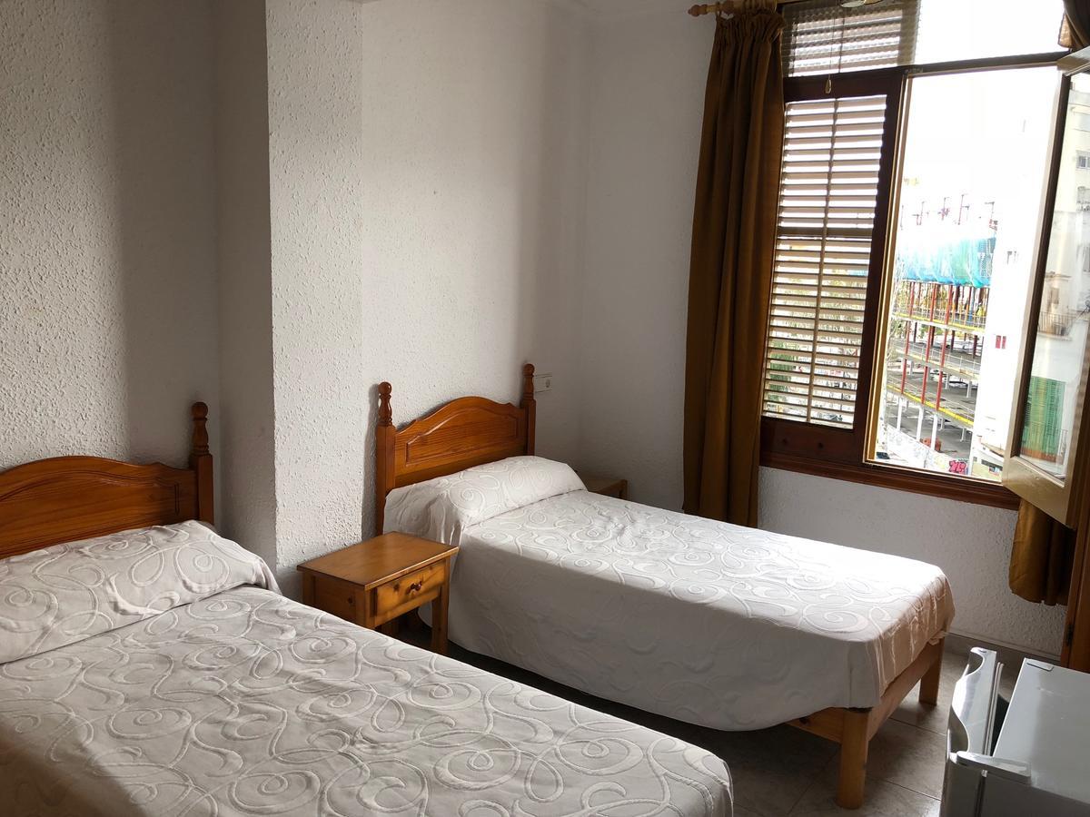 Casa De Huespedes El Almendro Hotell Ibiza stad Exteriör bild